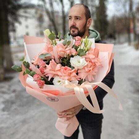 Букет с розовыми французскими розами